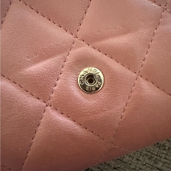 Authentic CHANEL quilted wallet with removable unbranded chain crossbody - Picture 5 of 13